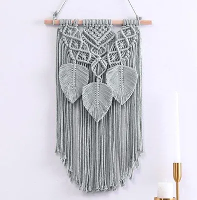 Immagine prodotto di Tappezzeria da parete in macramè realizzata a mano da Unyqoos® – Decorazione bohémien per la parete, in cotone, 65x35 cm, colore grigio – ideale per camera da letto e soggiorno