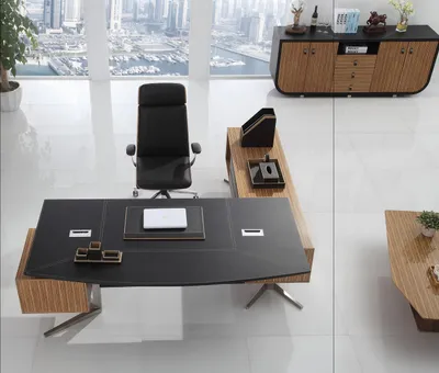 Obrázek produktu pro Dřevěný stůl a židle v moderním designu v přírodních barvách