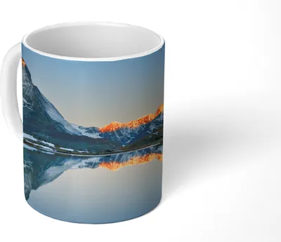 Produktbild von MuchoWow® Tasse Kaffeetasse Kaffeebecher 350 ml Matterhorn spiegelt sich im Riffelsee bei Sonnenaufgang in der Schweiz Teetasse - Fototasse - Becher - Keramikbecher - Teebecher - Kaffeetasse - Bürotas