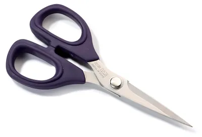 Produktbild von Stick- und Bastelschere 13 cm – Präzisionsschere mit Edelstahlklingen und Softgriff – Handarbeitsschere für Stoff, Papier und Bastelarbeiten, Lila