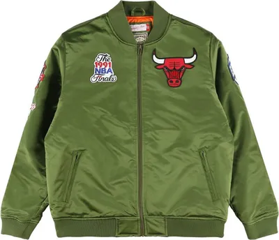 Produktbild von M&N Satin Bomber Jacke - FLIGHT Chicago Bulls oliv - XL