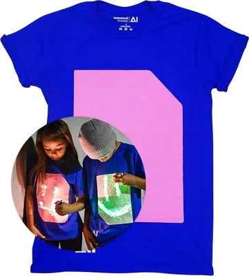 Productafbeelding van Interactief T-shirt - Glow in the dark - Creatief Tekenen - Verdwijnende Patronen - 12.7 x 12.7 cm - Zwart