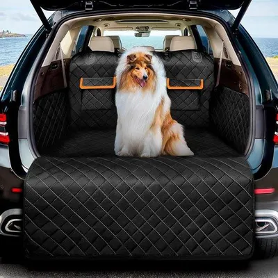 Image de Protection de coffre pour chiens - Universelle, imperméable et antidérapante - Pour camions, voitures et SUV