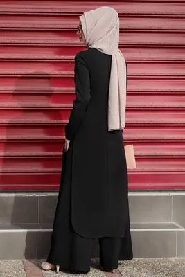 Immagine prodotto di Abito da sera due pezzi Tunica e pantaloni Hijab lungo nero 46 Teste Door S-951