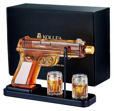 Immagine prodotto di Set regalo per whisky, composto da una caraffa da 450 ml, due bicchieri da 60 ml, realizzati in vetro senza piombo, e un supporto in legno