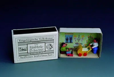 Obrázek produktu pro Miniaturní krabička od sirek Vánoční salónek ŠxV 5x4 cm NOVINKA