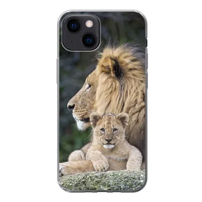 Produktbild von MuchoWow® Handyhülle Schutzhülle Hülle für iPhone 13 mini Erwachsener Löwe mit Jungtier Silikon Softcase Handy Hülle - Softcase