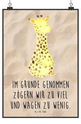 Produktbild von Mr. & Mrs. Panda Bild Giraffe Zufrieden DIN A2 - Sandig - Geschenk, Kunstdruck, Afrika, poster, wanddeko, Glück, Abenteuer, drucke, Wandbild