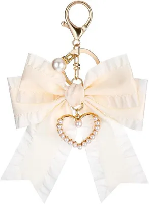 Productafbeelding van Luxe sleutelhanger met strass-decoratie en een geïntegreerd opbergvakje.