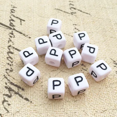 Produktbild von Buchstaben Perlen, 30 Stück, 6x6 mm, weiß mit schwarz, eckig, Buchstabe P