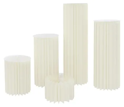 Produktbild von Blumenständer aus Karton - 5-teiliges Set - Wabenpapiersäulen - PVC-Platte - Höhe 20 cm–1 m - Tragkraft 50 kg je Säule - Milchweiß