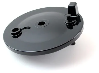 Produktbild von Bremsschild hinten schwarz glänzend gepulvert ohne Bohrung Bremslichtkontakt Simson S50