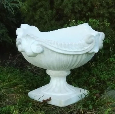Obrázok produktu pre Casa Padrino Barokový kvetináč biely Ø 46 x v. 33 cm - Okrúhly kvetináč v barokovom štýle - Baroková dekorácia do záhrady a na terasu