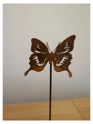 Produktbild von Metall Blumenstecker Schmetterling | Edelrost Falter auf Stab für die Gartendekoration | 52 cm hoch