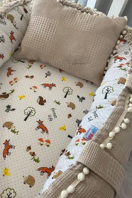 Produktbild von Jaju Baby Babynest mit Kissen Fuchs-Design