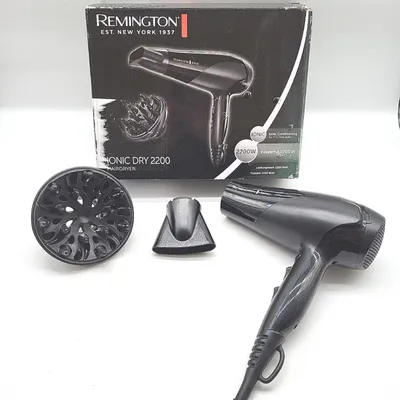 Produktbild von Remington Haartrockner Ionen (2200W, Ionenpflege-Keramik-Ring: schonendes Styling & gleichmäßige Wärmeverteilung, 3 Heiz- & 2 separate Gebläsestufen + Abkühlstufe, 2 Aufsätze) D3198