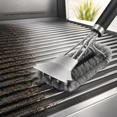 Produktbild von Premium 3-in-1 Grillbürste aus Edelstahl, 42 cm, mit Schaber, dicht gebundenen Borsten und isoliertem Griff für Gas- und Holzkohlegrills
