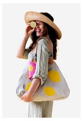 Produktbild von Fritzi Izzy Medium Limited Squeezy Lemon Shopper Schultertasche mit Druckknopf und dekorativen Flock-Stickdetails für Alltag und City 29 x 42 x 15 cm, Mehrfarbig