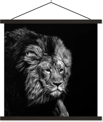 Produktbild von MuchoWow® Textilposter Löwe - Tiere - Schwarz - Weiß 90x90 cm mit schwarzem Rahmen - Magnetisches
