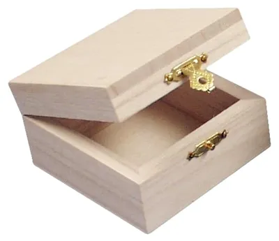 Produktbild von Holzschatulle 7,5x7,5x4 cm, Schmuckkästchen