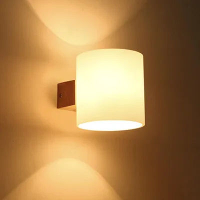 Obrázok produktu pre Dekoratívne nástenné svietidlo, vnútorné použitie, drevená lampa s 1 trojfarebným zdrojom svetla