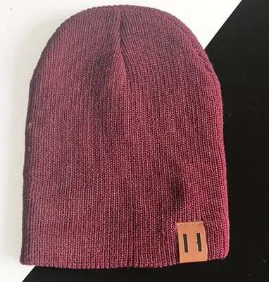 Immagine prodotto di Cappello Bordeaux per Bambini - Comfort e Stile KP12332