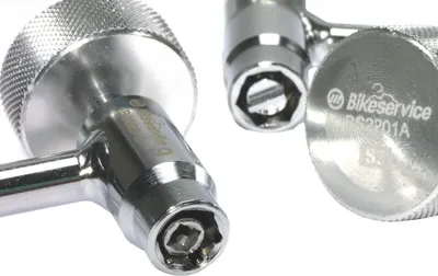 Image de Kit d'outils pour vélo - Kit de valves 6 pièces
