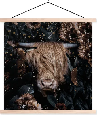 Produktbild von MuchoWow® Textilposter Schottische Hochlandrind - Kühe - Blumen - Licht 120x120 cm mit holzfarbenen Rahmen - Textil-Poster