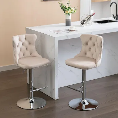 Produktbild von 2er Set drehbare Samt-Barhocker, höhenverstellbar, Chromfuß, gepolstert, beige.