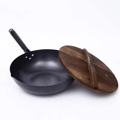 Produktbild von Bratpfanne mit Deckel, 32 cm, aus Gusseisen