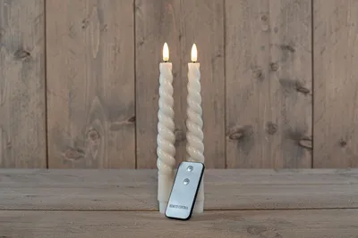 Immagine prodotto di Candela LED Swirl Diner avorio con telecomando - set di 2 - 23cm