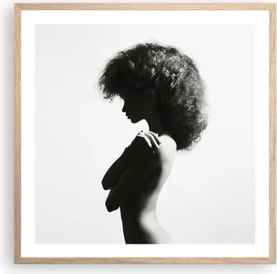 Produktbild von Gerahmtes Poster - Rahmen in heller Eiche - Frau Nacktheit Körper - 60x60 cm - Wand Bild - Wanddeko - Wandbilder - Kunstposter - Wandposter - Bilderrahmen - Bilder - Kunstdruck - P2NAC60x60-4946