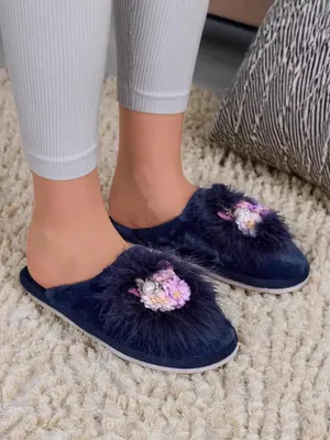 Produktbild von Royalfashion Damen-Fellhausschuhe mit Blumen Ederra, Größe 38
