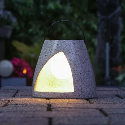 Produktbild von LED Solar Laterne - Kugellampe im Stein - Polyresin - 3 warmweiße LED - H: 19,5cm - beige
