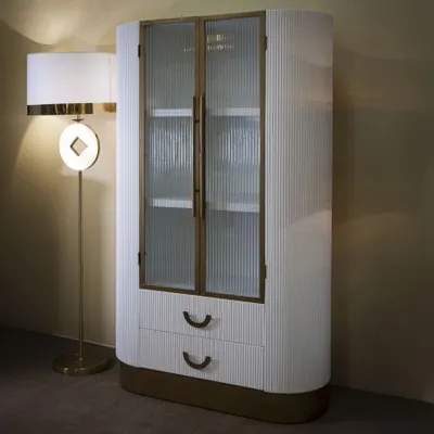Immagine prodotto di Vetrinetta in legno bianca e marrone cm 85x40x160