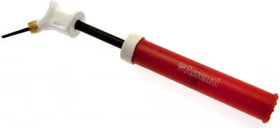 Produktbild von Fotbalová pumpa Arsenal FC Dual Action TA3099 (jedna velikost) (červená)