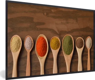 Produktbild von MuchoWow® MuchoWow® Gerahmtes Poster Schöpfkelle - Kräuter - Lebensmittel - Gewürze - Tisch 90x60 cm - Poster mit zchwarzem Bilderrahmen - Fotorahmen - Foto-Plakat