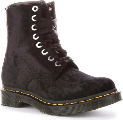 Obrázok produktu pre Dr. Martens Vegan 1460 Crushed Velvet Lace-up Boots In Black - 3 Spojené kráľovstvo - 36 EU - 5 US / Black