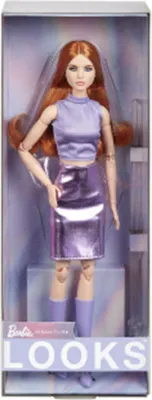 Produktbild von Mattel HRM12 - Barbie Signature Barbie Looks 20 - Red Head, Blue Skirt Outfit