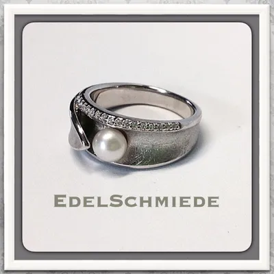 Produktbild von Damenring mit Süßwasserperle und Zirkonias, 925/- #54