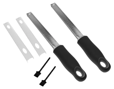 Produktbild von 2er Pack Zitronenreibe aus Edelstahl Parmesanreibe 32,5 cm Ingwerreibe multifunktionaler Zester Reibe Muskatnuss Reibe mit Schutz & Reinigungsbürste Hobel Reibe für Schokolade, Käse, Kokosnuss