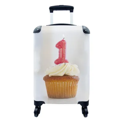 Produktbild von MuchoWow® Koffer Handgepäck Trolley Rollkoffer Kleine Reisekoffer mit 4 Rollen - Kerze in Form einer 1 auf einem Cupcake - Cabin Size < 55x40x23 cm & 55x40x20 cm - Fotokoffer - Kabinenkoffer - Boardgepäck - Reise-Box - Reisekoffer - Reisegepäck - Koffer mit Bild - Trolley für Kinder