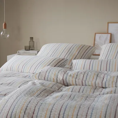 Produktbild von elegante Web-Seersucker Bettwäsche Paula 155x220 cm + 80x80 cm multi-blau