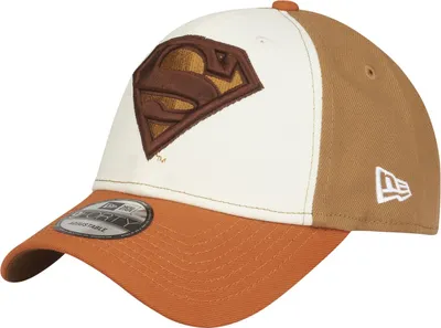 Zdjęcie produktu dla Czapka z daszkiem New Era 9Forty Snapback Cap - Superman beżowy/brązowy