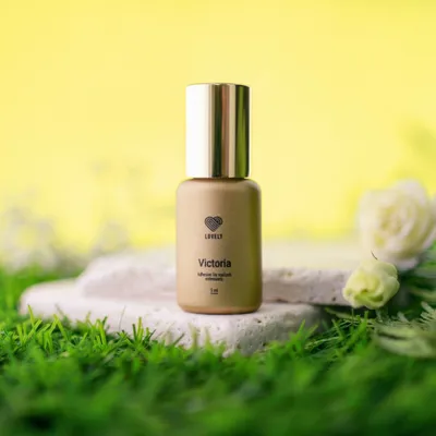 Produktbild von Wimpernverlängerung Wimpernkleber Lovely 'Victoria' Schwarz, 5ml