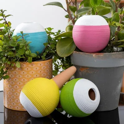 Imagen del producto de Elzusha - Esferas de riego automático para plantas - Sistema de auto-riego (4 unidades)