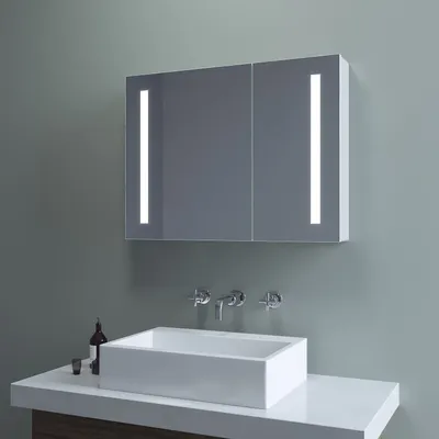 Produktbild von Badspiegel Badezimmerspiegel mit Ablage Spiegelschrank Bad mit Beleuchtung 80x60cm Badspiegelschrank mit Steckdose Anti-Beschlag