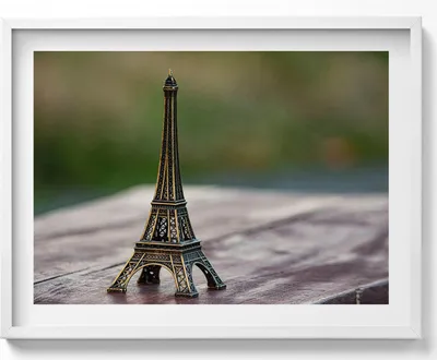 Produktbild von Eiffelturm-Souvenir– Wandbild mit Rahmen – Gerahmtes Bild  – Wanddekoration – 80x60 cm –  Weiß Rahmen