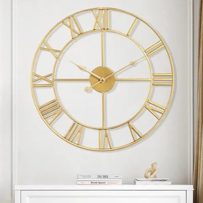 Produktbild von Runde Metalluhr mit römischen Zahlen, still, 40 cm, goldfarben