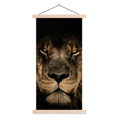 Produktbild von MuchoWow® Textilposter Löwe - Tiere - Schwarz - Porträt 60x120 cm mit holzfarbenen Rahmen - Holz